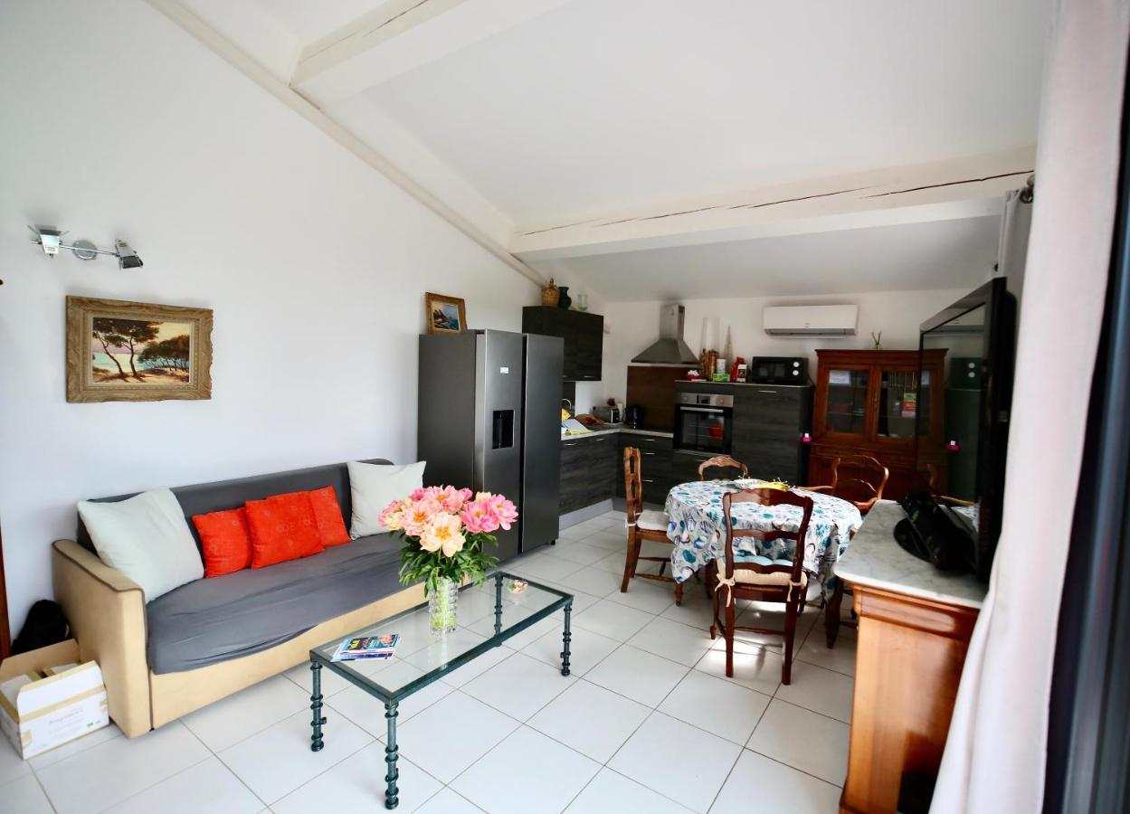 Duplex Vue Mer Plage De Saint-Clair Le Lavandou Esterno foto